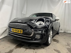 MINI Clubman - 1.5 Cooper Chili Serious Business - Frontschade - BPM