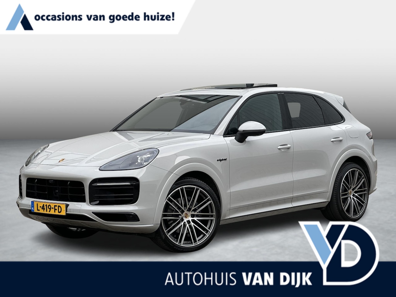 Porsche Cayenne - 3.0 E-Hybrid | NL-Auto/1e eign./Voll.Historie/Pano-schuifdak/BOSE/Luchtvering/22-inch/Soft - AutoWereld.nl