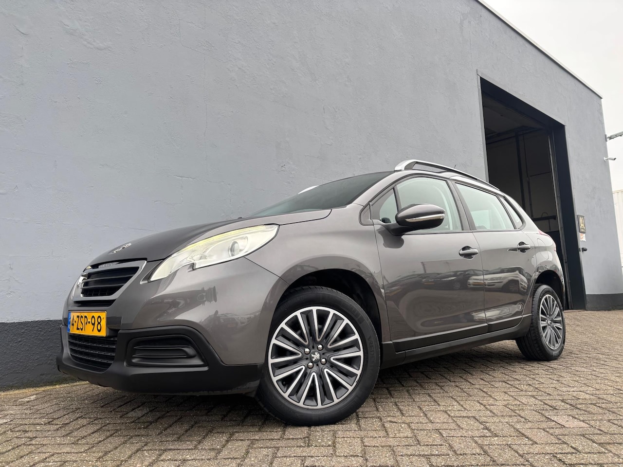 Peugeot 2008 - 1.2 PureTech Access Automaat - AutoWereld.nl