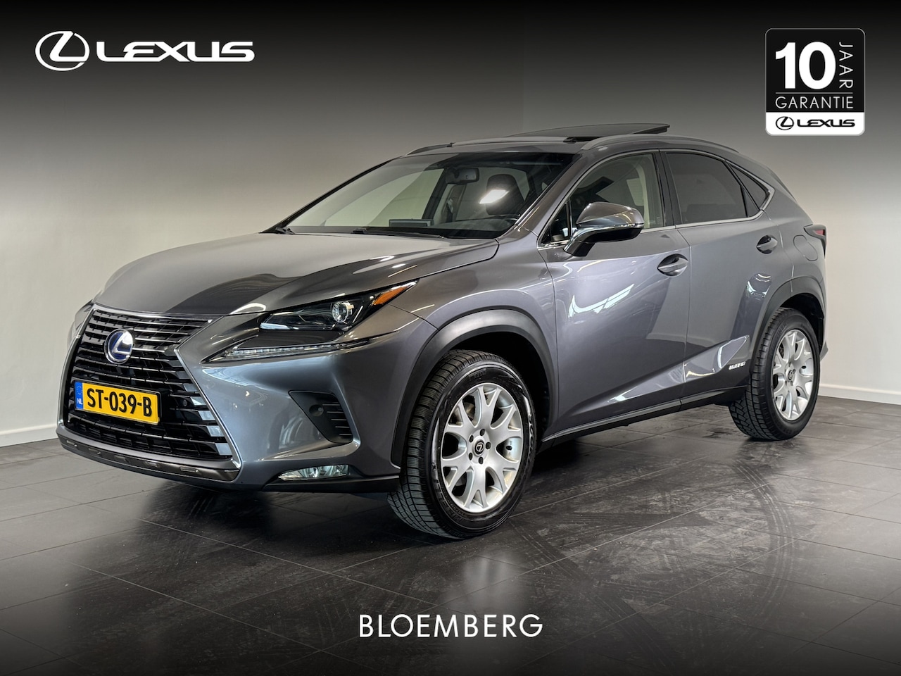 Lexus NX - 300h AWD Luxury Line | Schuif-/kantel dak | Elektrische stoelen | Stoelverwarming | Camera - AutoWereld.nl