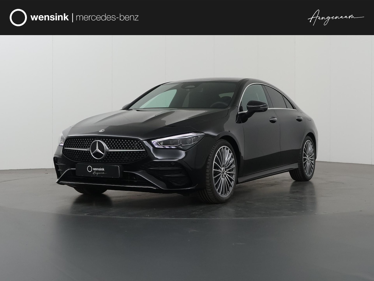 Mercedes-Benz CLA-Klasse - 180 Business Solution AMG | Panoramadak | Burmester | Rijassistentiepakket | Trekhaak | 36 - AutoWereld.nl