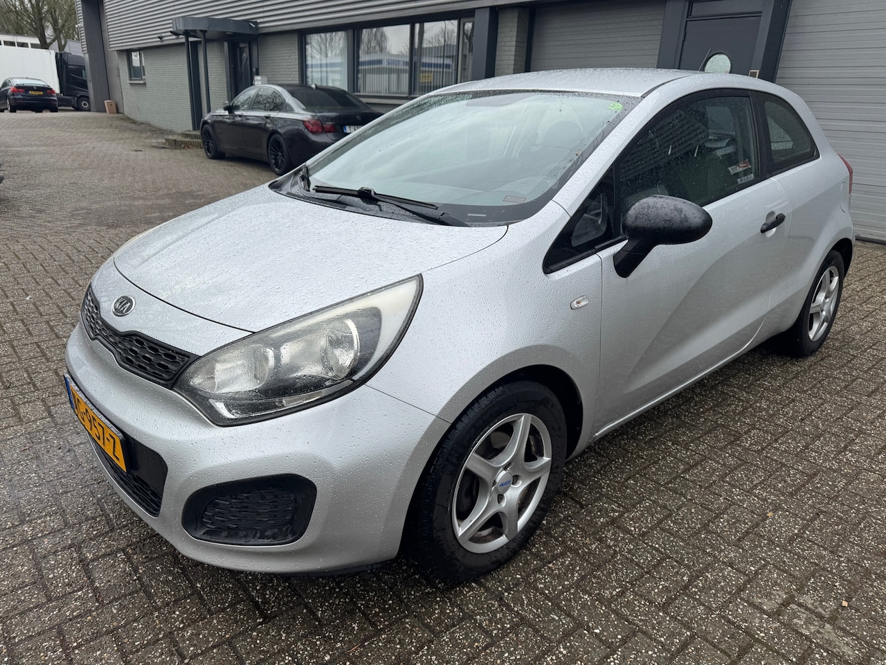Kia Rio - 1.2 CVVT Comfort Pack 1.2 CVVT Comfort Pack - AutoWereld.nl