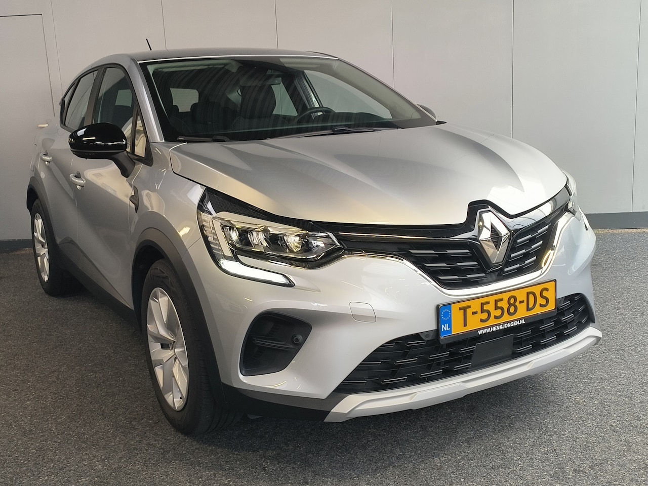 Renault Captur - 1.6 E-Tech full hybrid 145 evolution Rijklaar + 12 maanden Bovag-garantie Henk Jongen Auto - AutoWereld.nl