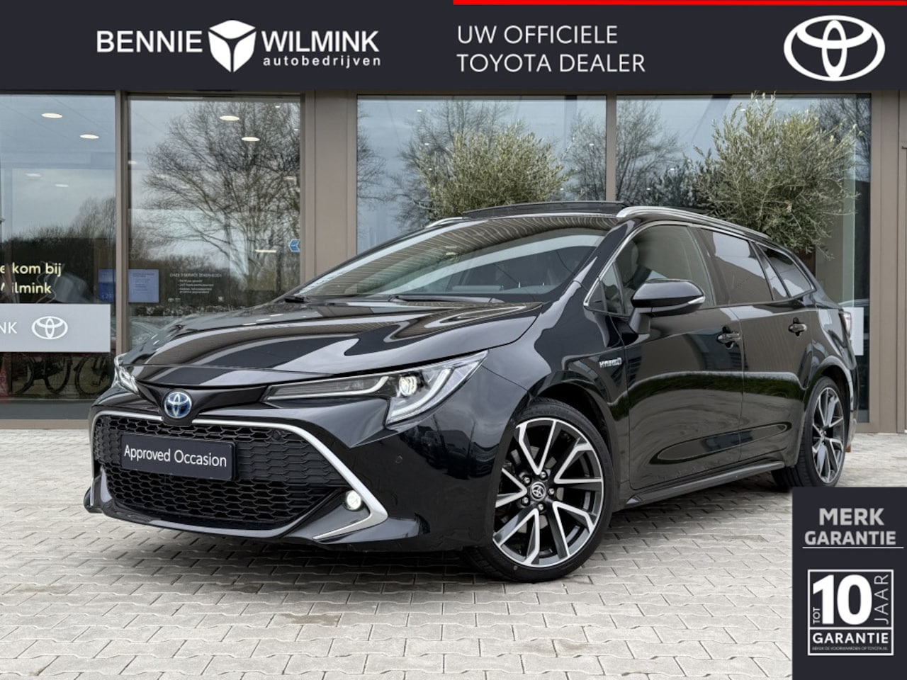 Toyota Corolla Touring Sports - 2.0 Hybrid Executive | JBL | Panoramadak | Trekhaak - AutoWereld.nl