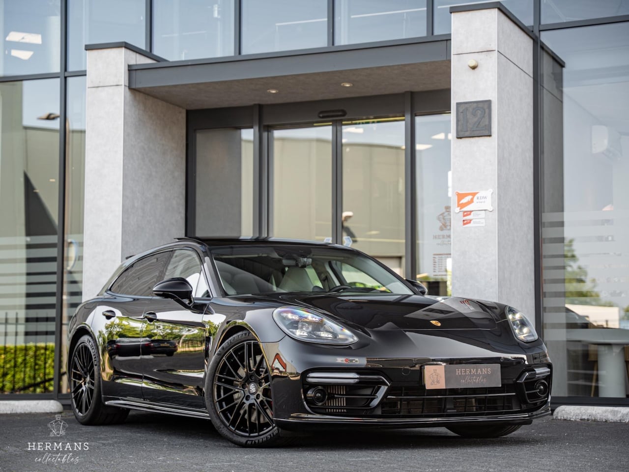 Porsche Panamera Sport Turismo - 2.9 4S E-Hybrid / Pano / HUD / BOSE - AutoWereld.nl