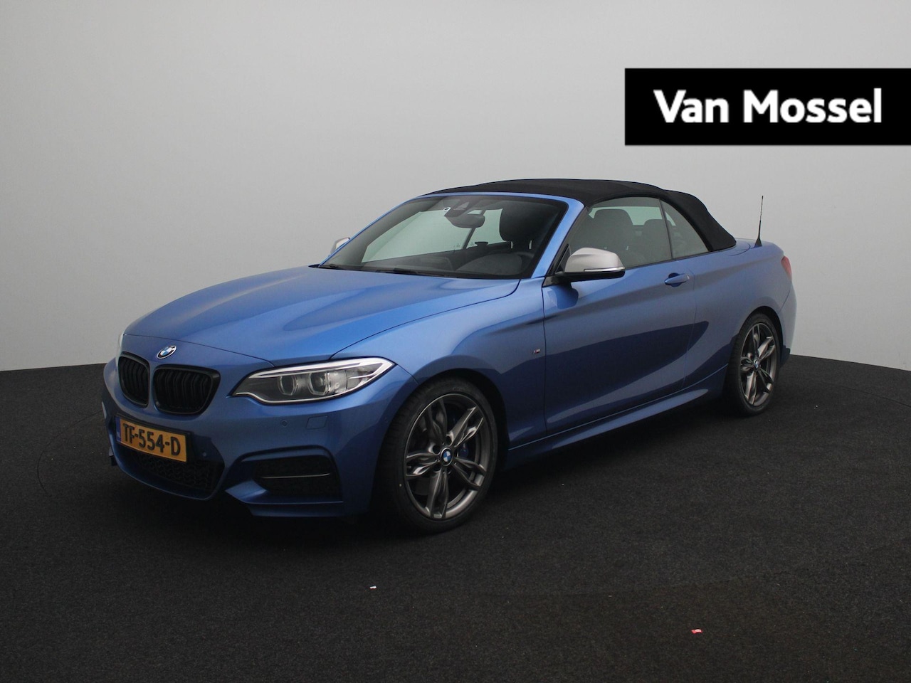 BMW 2-serie Cabrio - M240i High Executive | Nette staat | | Dealer onderhouden | Estoril Blau | Navi | Led kopl - AutoWereld.nl