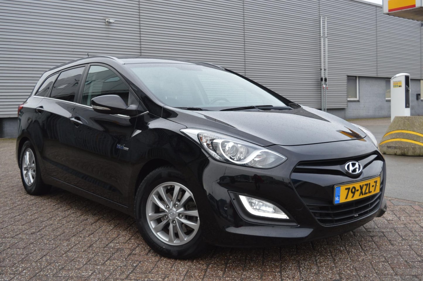 Hyundai i30 Wagon - 1.6 CRDi Business Edition bj12 airco navi full - AutoWereld.nl