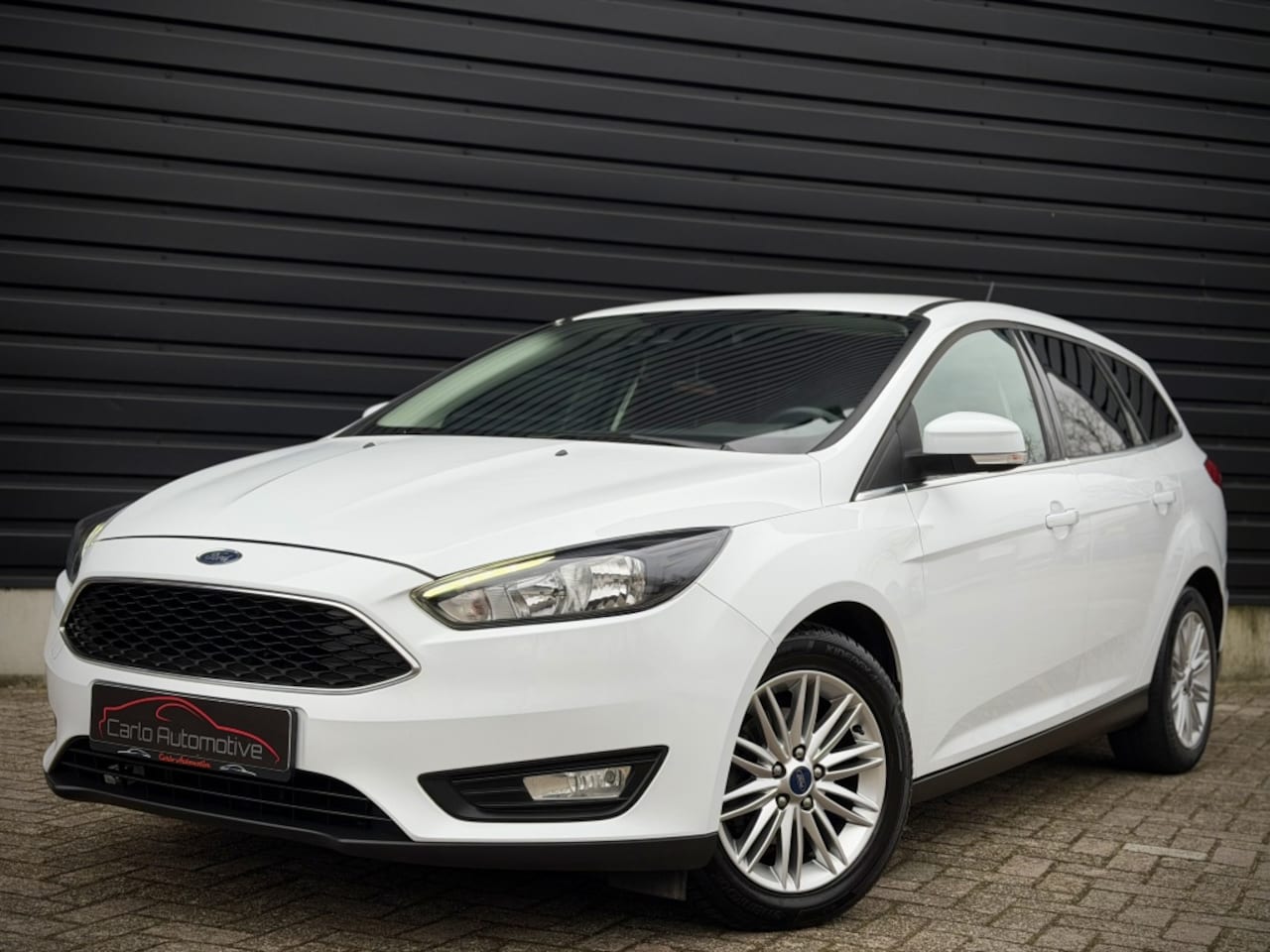 Ford Focus Wagon - 1.0 Trend AUTOMAAT|BLINDSPOT|LANEASS|STUURVERW - AutoWereld.nl