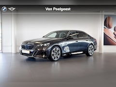 BMW i5 - Sedan eDrive40 M Sport Edition | Stoelventilatie | Comfort Access | Harman Kardon | Trekha