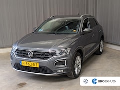 Volkswagen T-Roc - 1.5 TSI 150 pk Sport | Achteruitrijcamera | Trekhaak | Cruise control adaptief |
