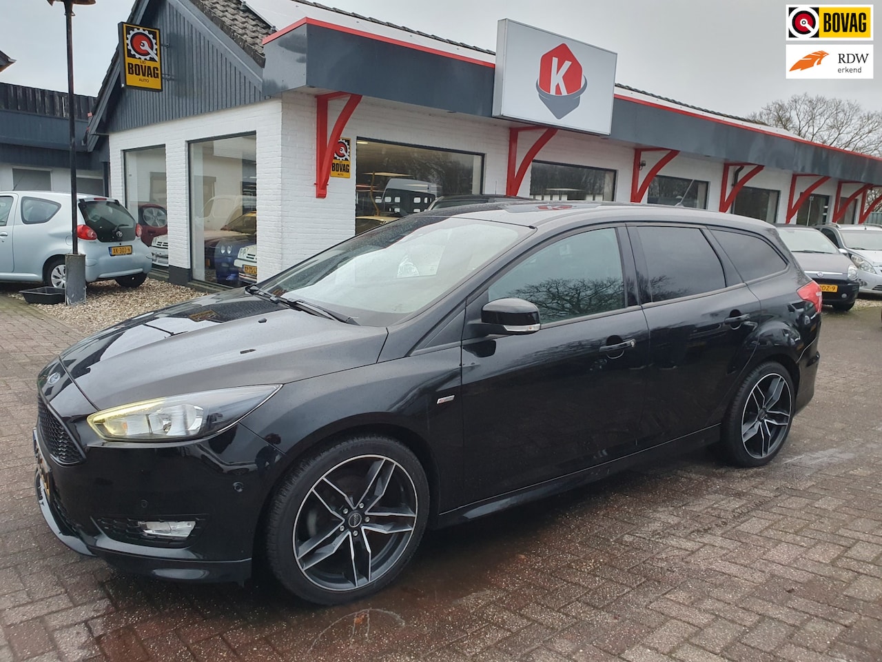 Ford Focus Wagon - 1.0 ST-Line carplay / stoel,stuur verw. / autom.parkeren. - AutoWereld.nl