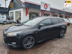 Ford Focus Wagon - 1.0 ST-Line carplay / stoel, stuur verw. / autom.parkeren
