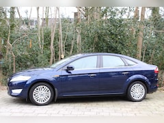 Ford Mondeo - 2.0-16V Ghia leer stoelverwarming clima/cruise control