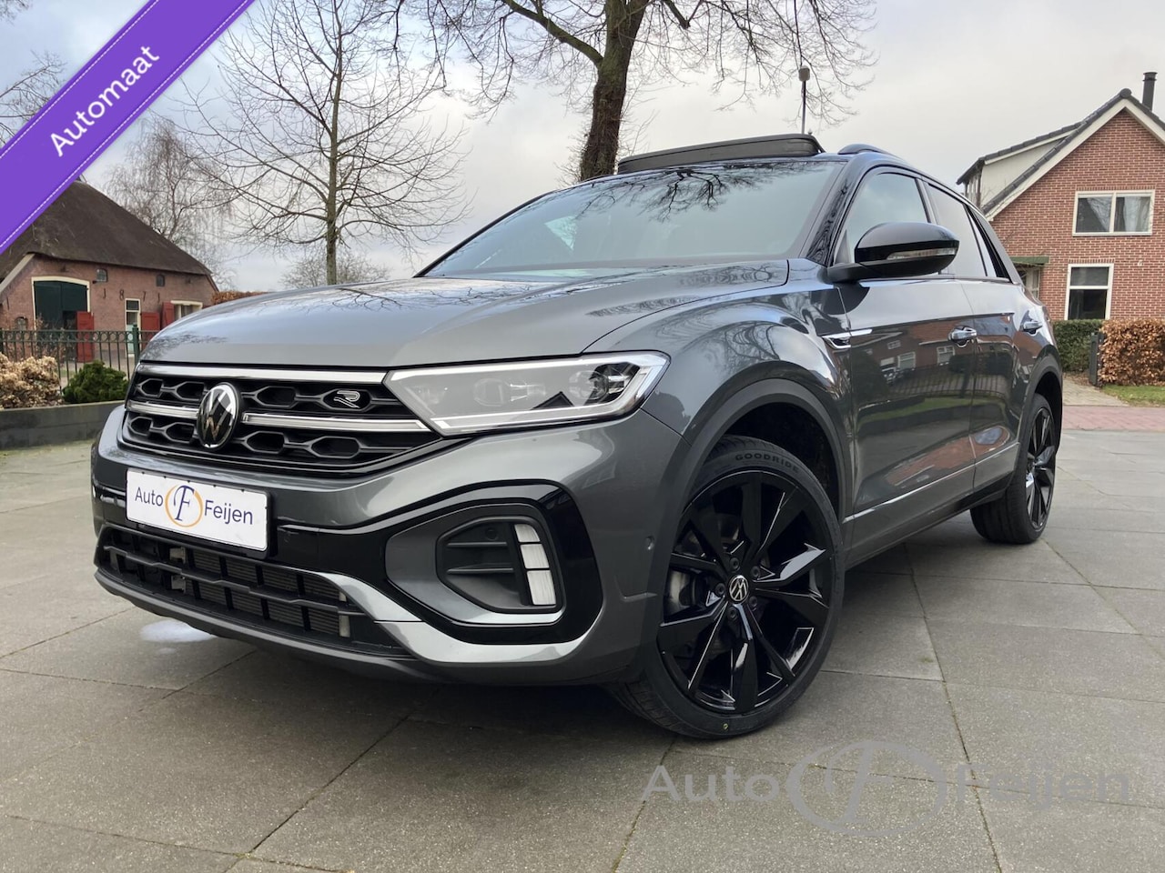 Volkswagen T-Roc - 1.5 TSI DSG 3X R-LINE EDITION , PANO , BLACK STYLE ,NAVIGATIE , AFN TREKHAAK , DINAMISCHE - AutoWereld.nl