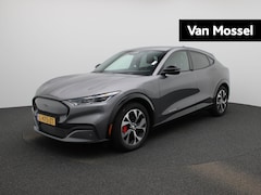 Ford Mustang Mach-E - Extended AWD 98 kWh | ACHTERUITRIJCAMERA | NAVIGATIE | STUUR- & STOELVERWARMING