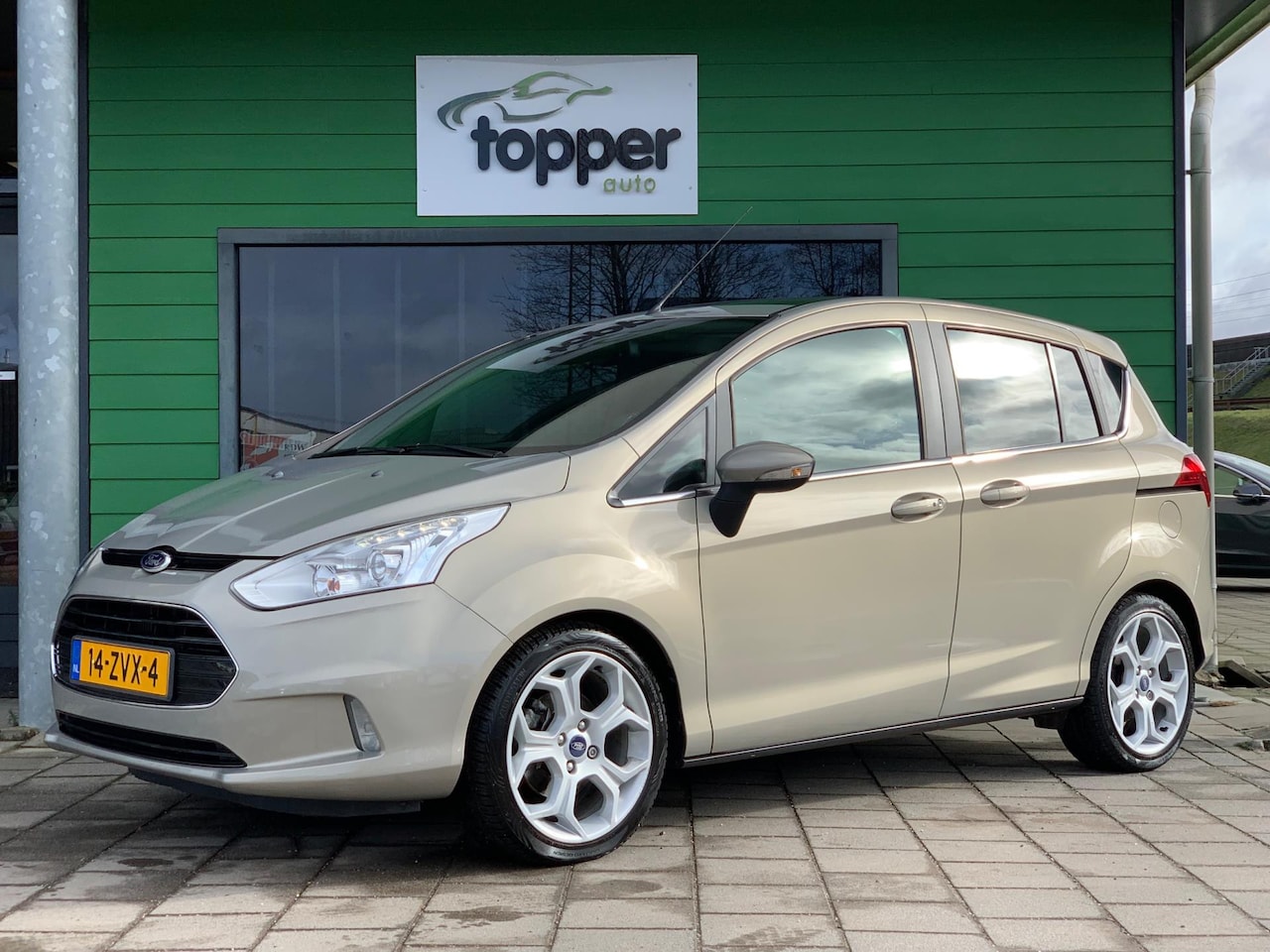 Ford B-Max - 1.0 EcoBoost Titanium | Pano.Dak | Elekt.Ramen | Airco | - AutoWereld.nl