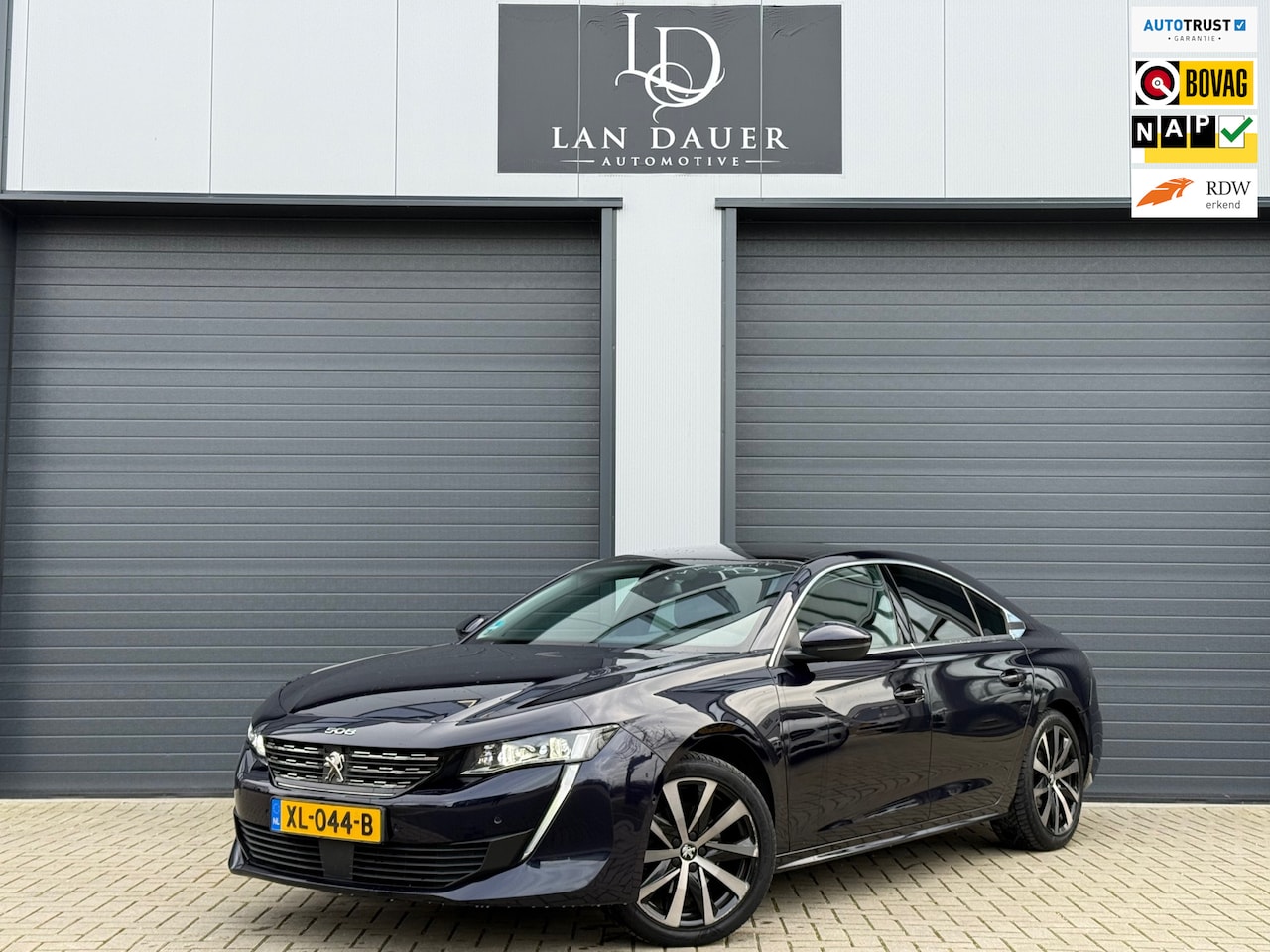 Peugeot 508 - 1.6 Allure / AUTOMAAT / CARPLAY / TREKHAAK / NAP - AutoWereld.nl