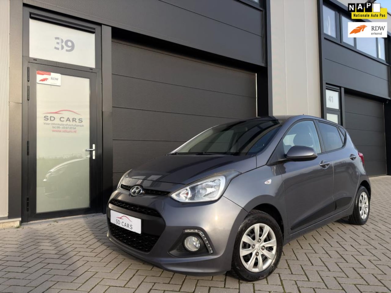 Hyundai i10 - 1.0i i-Motion Go!|Airco|Cruise|Navi|APK nieuw - AutoWereld.nl