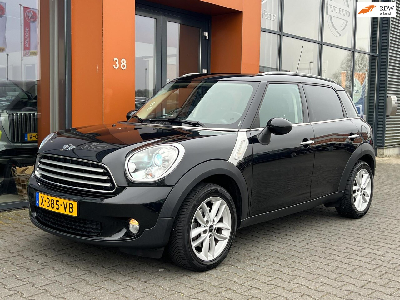 MINI Countryman - Mini 1.6 Cooper|Xenon|Stoelverw.|Cruise|Isofix - AutoWereld.nl