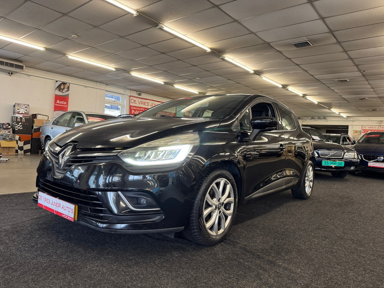 Renault Clio - 1.5 dCi Ecoleader Life 1.5 dCi Ecoleader Life. 5-drs, cruise/climate control en netjes onderhouden! - AutoWereld.nl