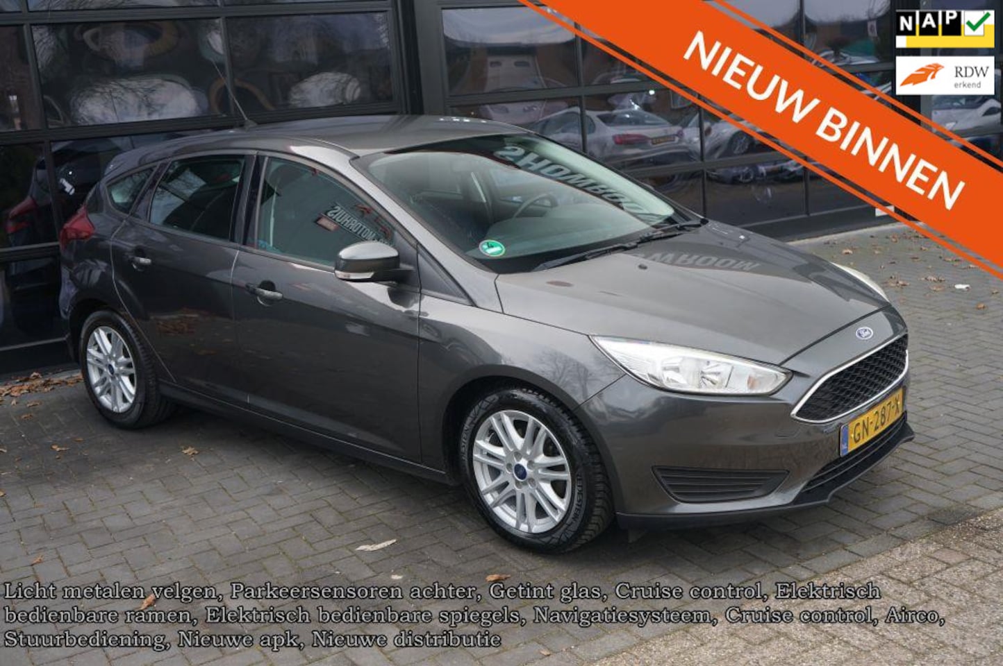 Ford Focus - 1.0 Trend Edition 1.0 Trend Edition, PDC, Navi, Airco, CC - AutoWereld.nl