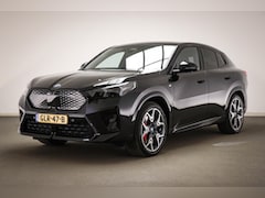 BMW iX2 - xDrive30 67 kWh M-Sport Pro | PANORAMADAK | SOH 100% | STOELVERWARMING | 20" | DRIVING ASS