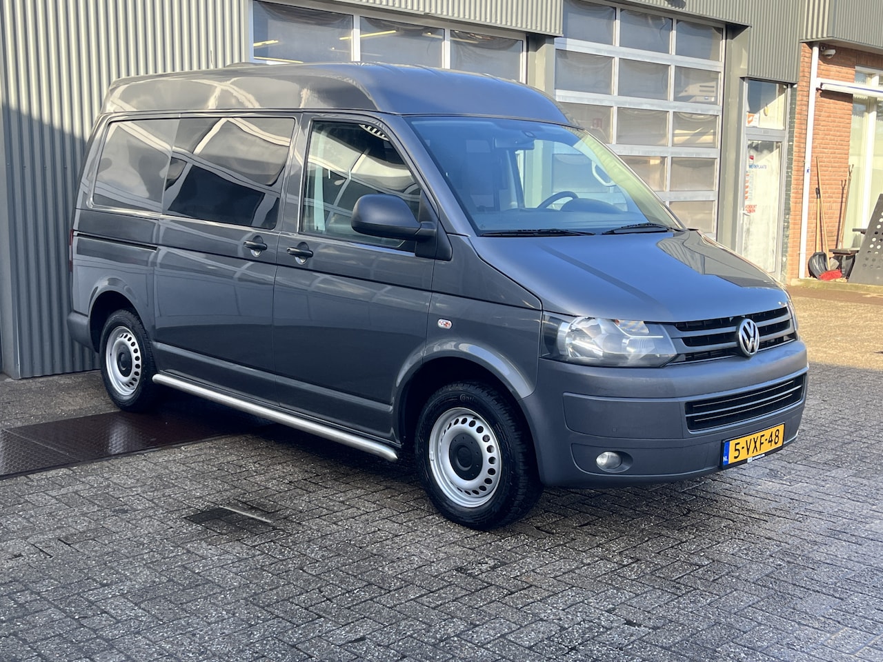 Volkswagen Transporter - 2.0 TDI L1H2 BTW en BPM VRIJ!! Ex overheid Airco Cruise controle Kantoorinrichting 2-Pers - AutoWereld.nl