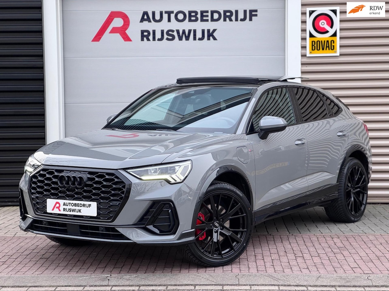 Audi Q3 Sportback - 45 TFSI e S Edition Pano/360/Keyless/AppleCar - AutoWereld.nl