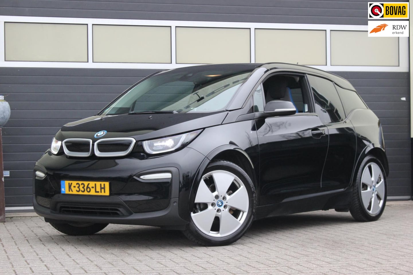 BMW i3 - Dark Shadow Edition 120Ah 42 kWh | Camera | SOH 97% - AutoWereld.nl