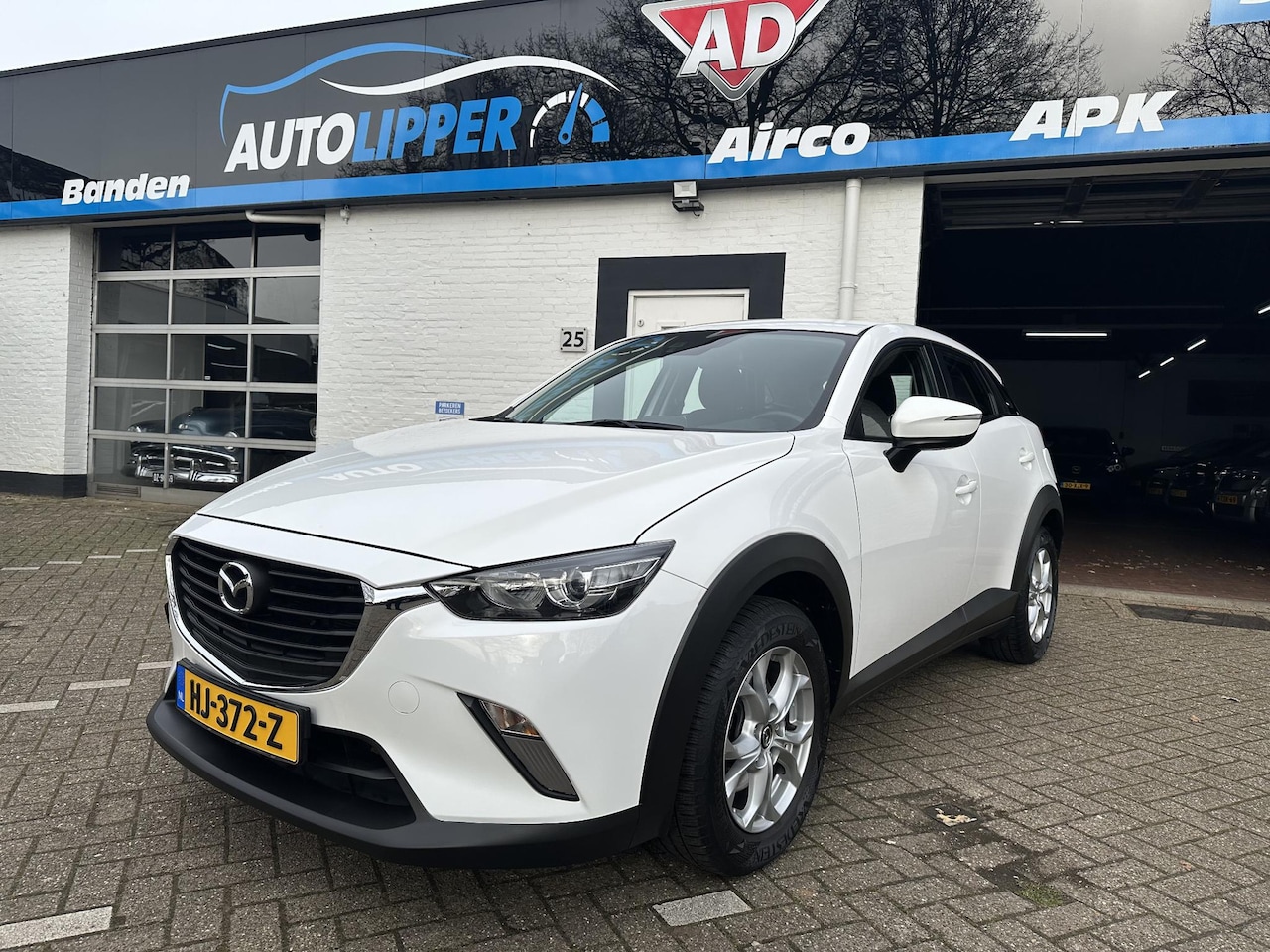 Mazda CX-3 - 2.0 SkyActiv-G 120 TS /Nieuwe apk bij aflevering/Clima/Navigatie/All season/Lm velgen - AutoWereld.nl