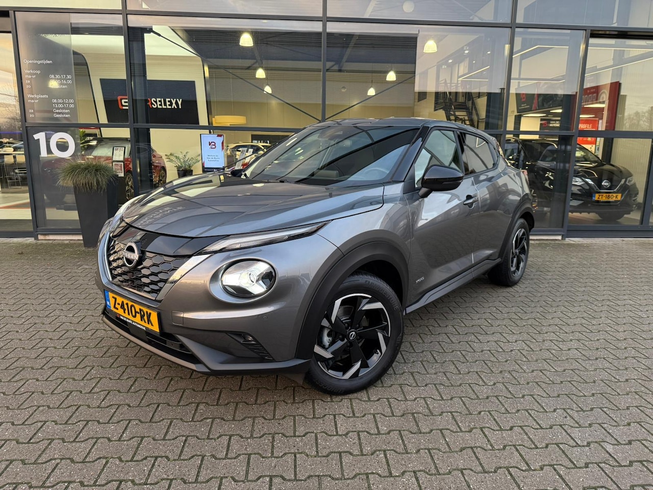 Nissan Juke - 1.6 Hybrid N-Connecta *Trekhaak & Winter Pack* - AutoWereld.nl