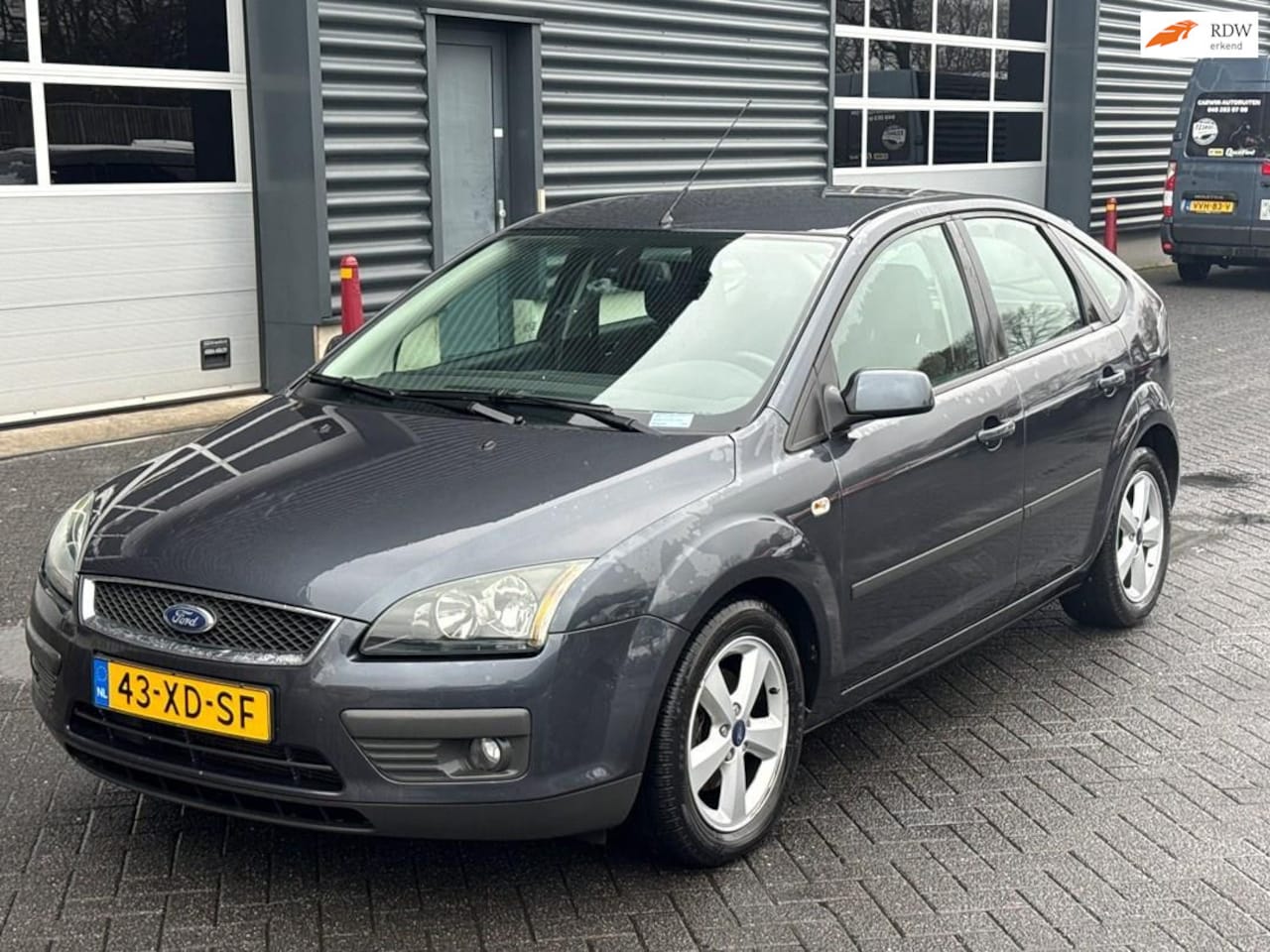 Ford Focus - 1.6-16V Futura 1.6-16V Futura, Airco, Cruise control - AutoWereld.nl