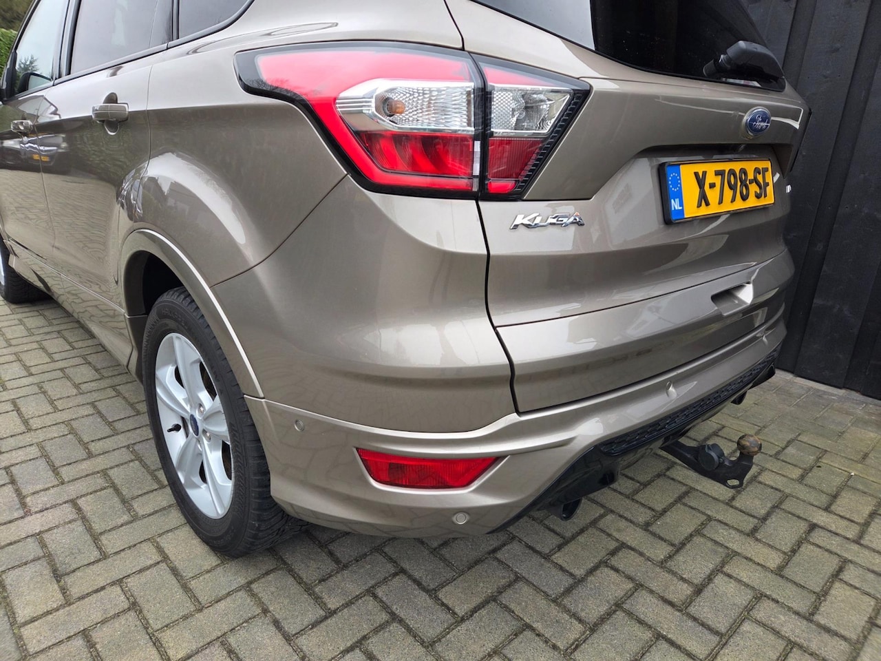 Ford Kuga - 1.5 EcoBoost ST-Line 1.5 EcoBoost ST-Line