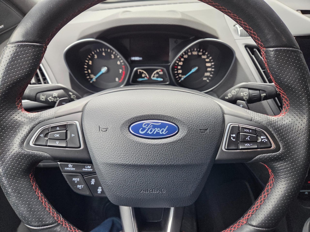 Ford Kuga - 1.5 EcoBoost ST-Line 1.5 EcoBoost ST-Line