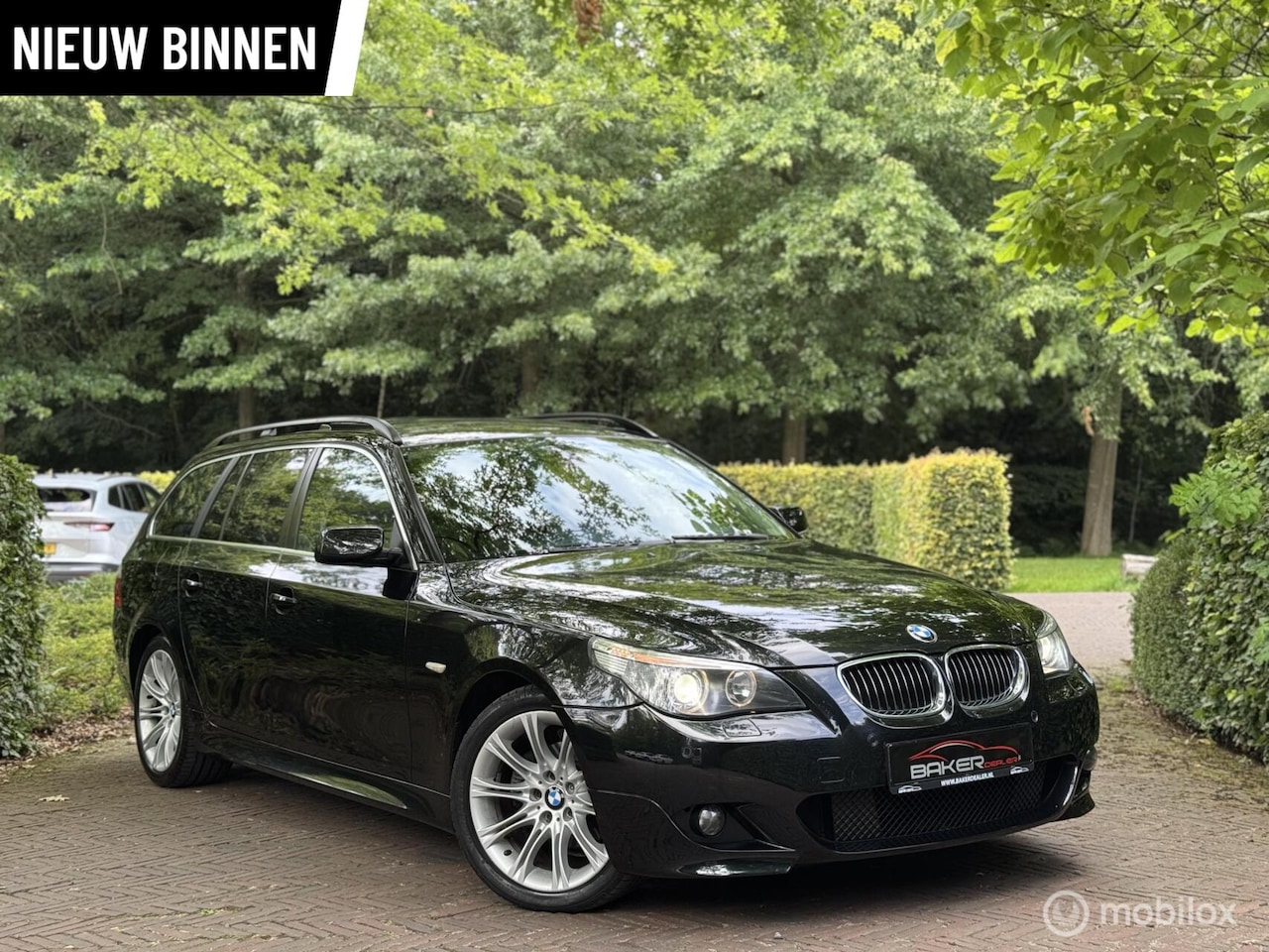 BMW 5-serie Touring - 525i Executive - Leder - Panoramadak - - AutoWereld.nl
