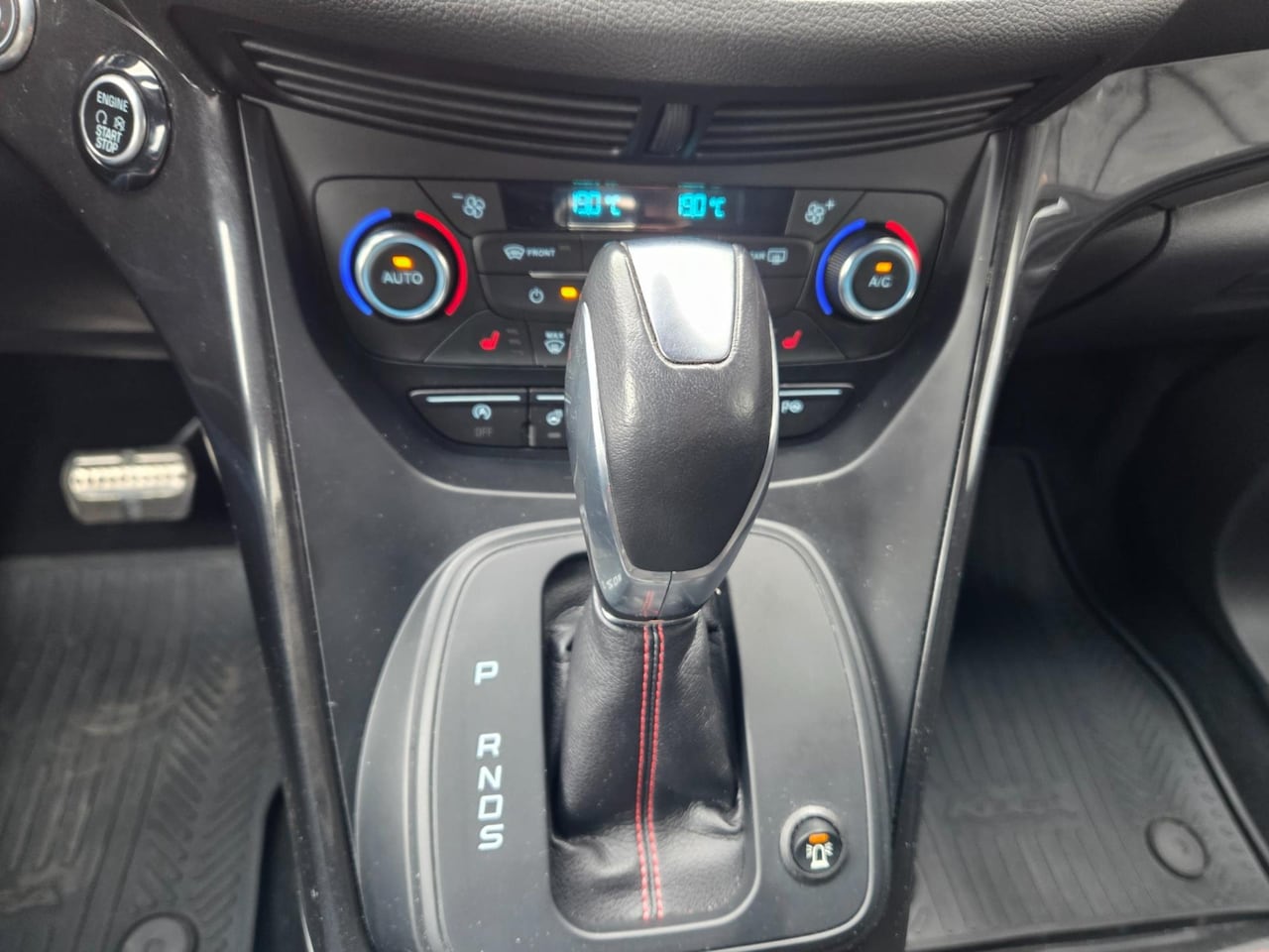 Ford Kuga - 1.5 EcoBoost ST-Line 1.5 EcoBoost ST-Line