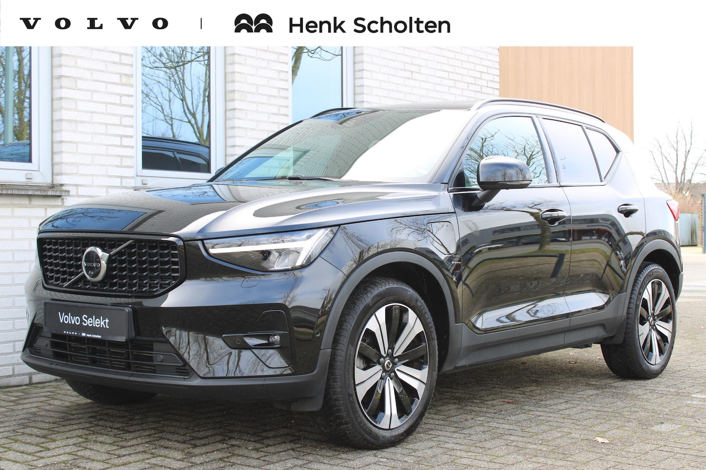 Volvo XC40 - T4 Automaat Recharge R-Design | All Season banden | Panoramadak | Adaptieve Cruise Control - AutoWereld.nl
