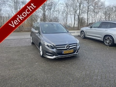 Mercedes-Benz B-klasse - 180 Ambition AUTOMAAT TREKHAAK CRUISE NAVI