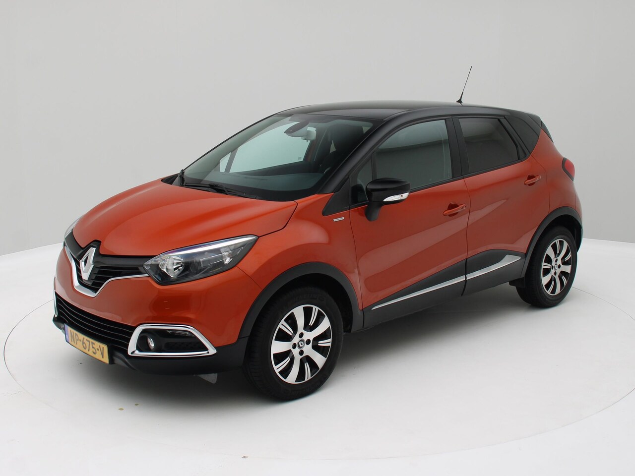 Renault Captur - 0.9 TCe Limited / Origineel NL - AutoWereld.nl