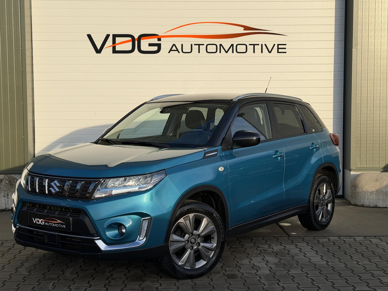 Suzuki Vitara - 1.4 Boosterjet Select Smart Hybrid / Clima / Keyless / Navi / Carplay / Camera / Stoelverw - AutoWereld.nl