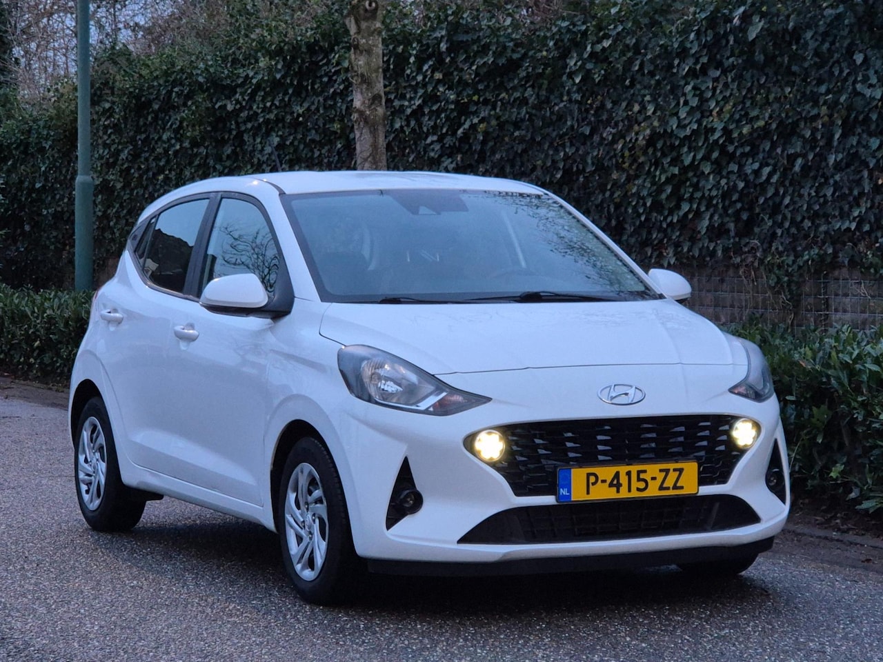 Hyundai i10 - Android Apple CarPlay NAP NL Dealer onderhouden Fabrieksgarantie 1.0 Comfort 5-zits - AutoWereld.nl