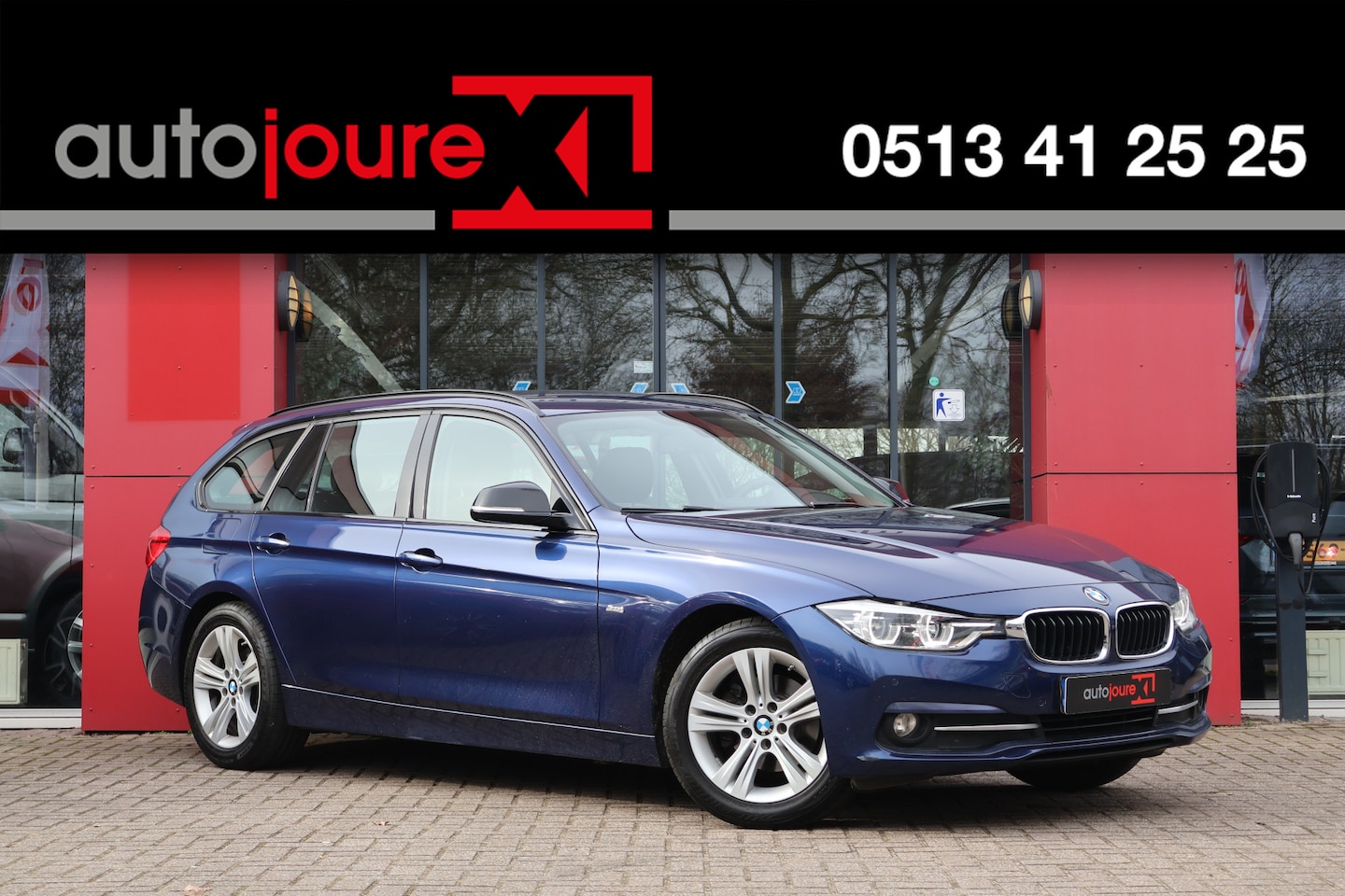 BMW 3-serie Touring - 318i Centennial High Executive | Trekhaak | Navigatie | Cruise Control | PDC | - AutoWereld.nl