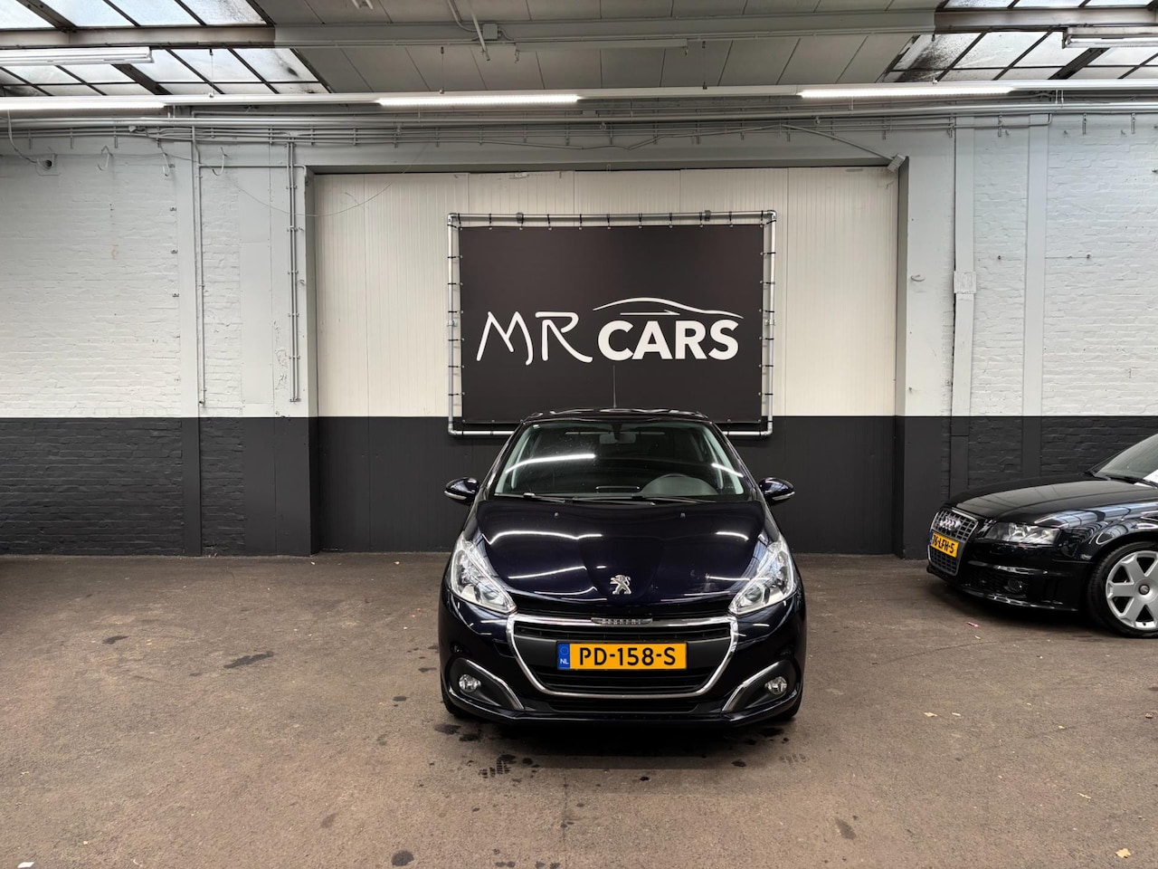 Peugeot 208 - 1.2 PureTech Blue Lease Navi/Airco/Cruise Control - AutoWereld.nl