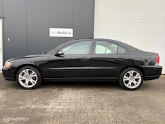 Volvo S60 - 2.4 Drivers Edition Xenon / Leder / Trekhaak / NAP