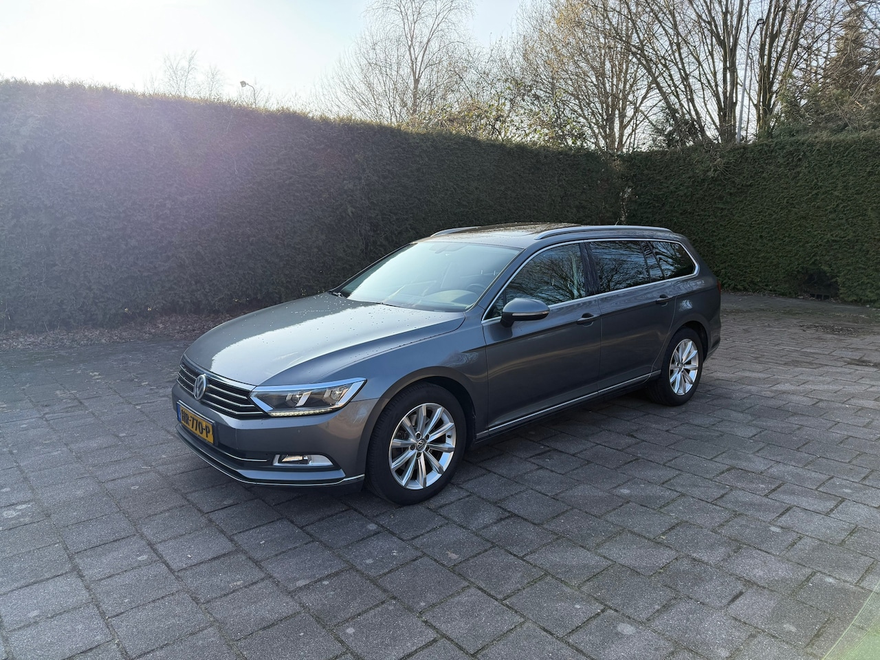 Volkswagen Passat Variant - 1.6 TDI Highline pano - AutoWereld.nl