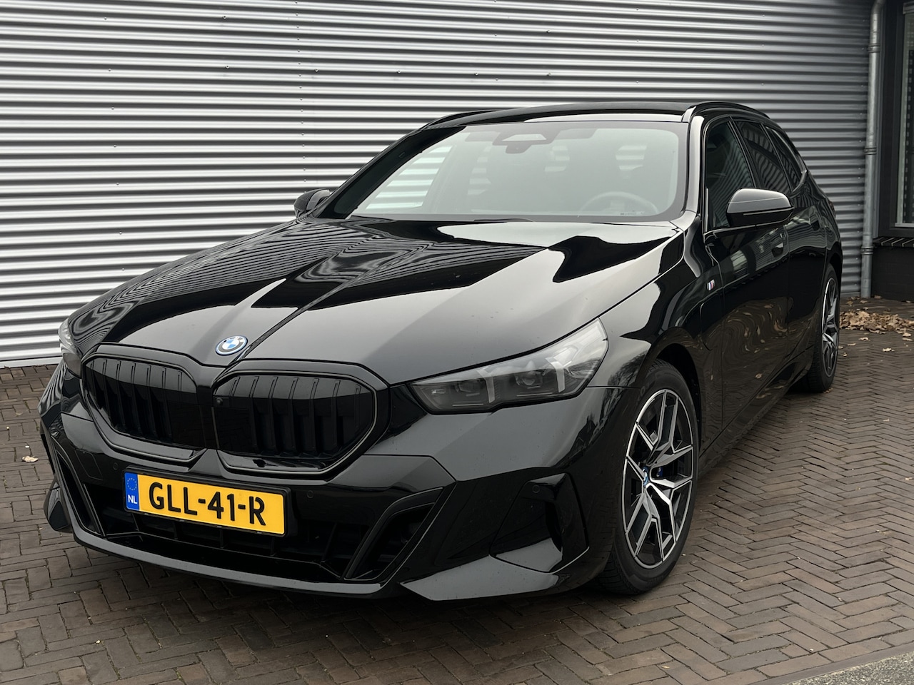 BMW 5-serie Touring - 530e xDrive VOL VOL - AutoWereld.nl