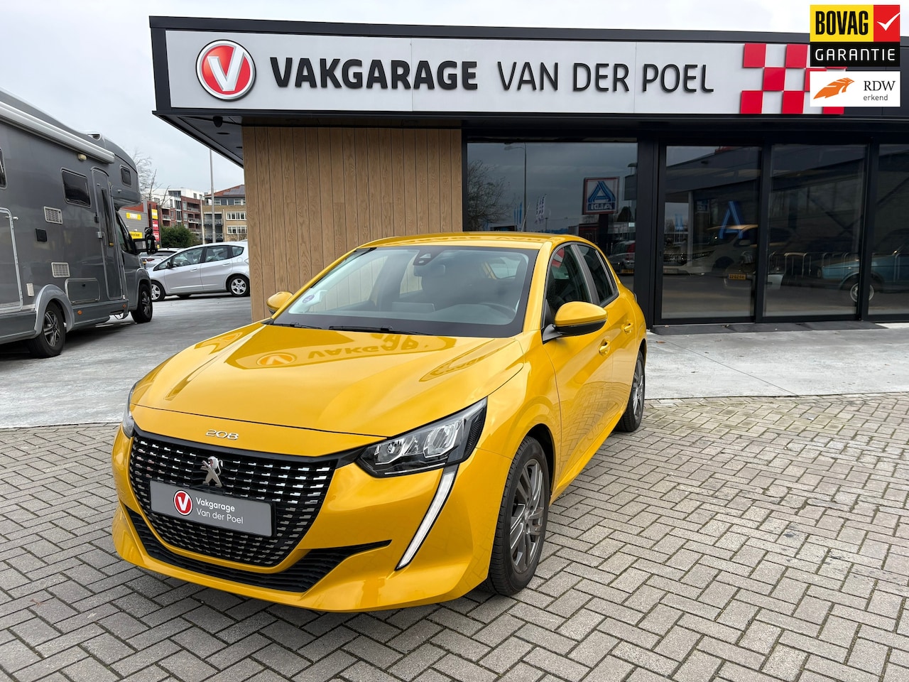 Peugeot 208 - 1.2 PureTech Blue Lease Active 1.2 PureTech Blue Lease Active - AutoWereld.nl