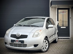 Toyota Yaris - 1.3 VVTi Sol MMT 5drs | Automaat | Compleet Dealer Onderhouden | Parkeersensoren | Sportwi