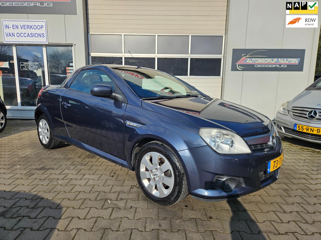Opel Tigra TwinTop - 1.4-16V Sport AIRCO - AutoWereld.nl
