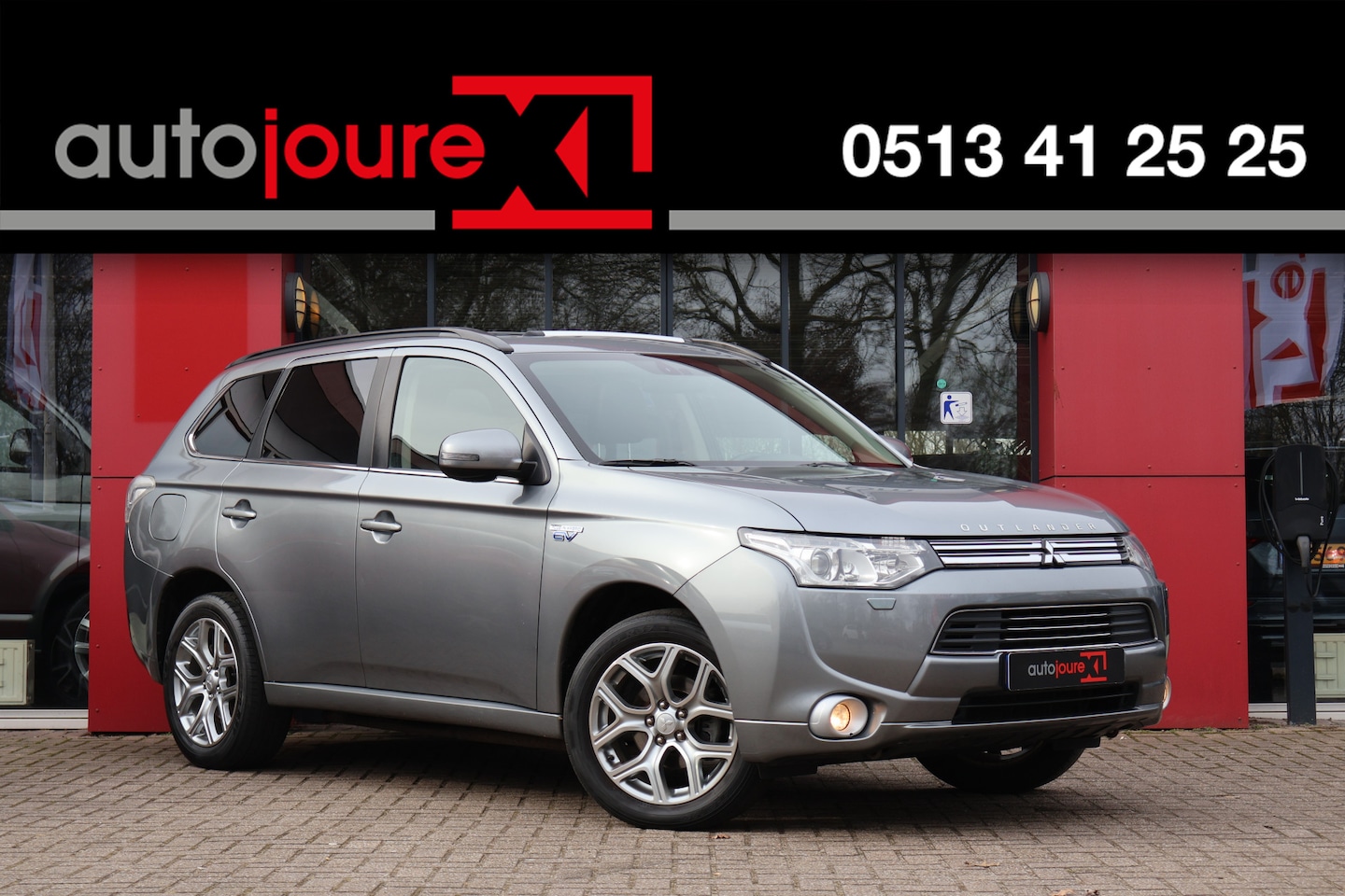 Mitsubishi Outlander - 2.0 PHEV instyle | Origineel NL | Schuif-/kanteldak | Leder | Camera | Trekhaak | - AutoWereld.nl
